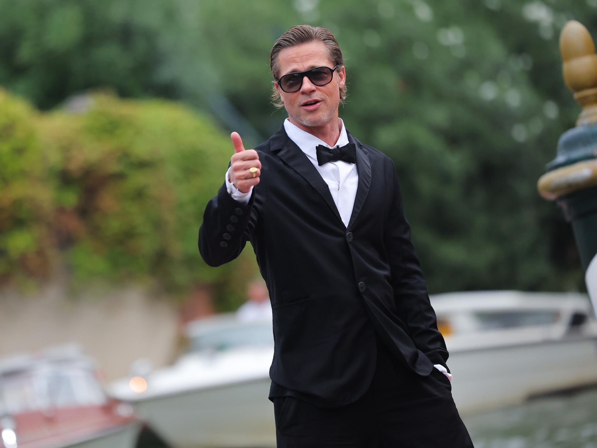 Brad Pitt hält seine Liebe von seinen Kindern fern