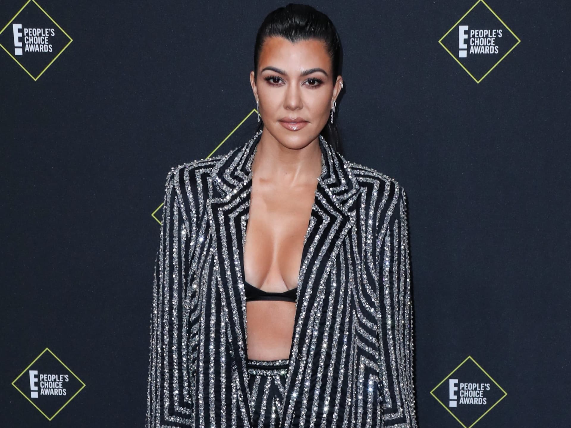 Kourtney Kardashian hat ihre Schwester Kim Kardashian als eine "Narzisstin“ bezeichnet