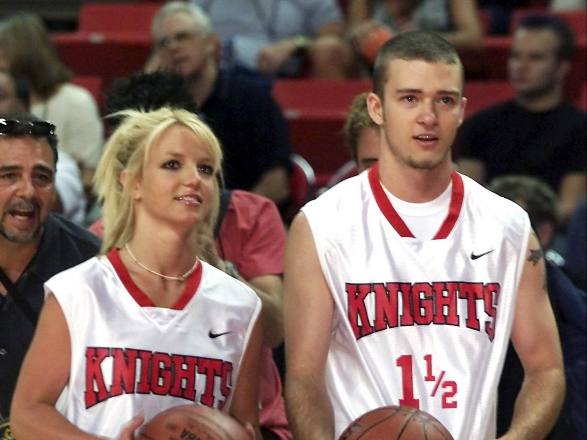 Britney Spears beschuldigt Justin Timberlake, sie mit ZWEI berühmten Frauen betrogen zu haben