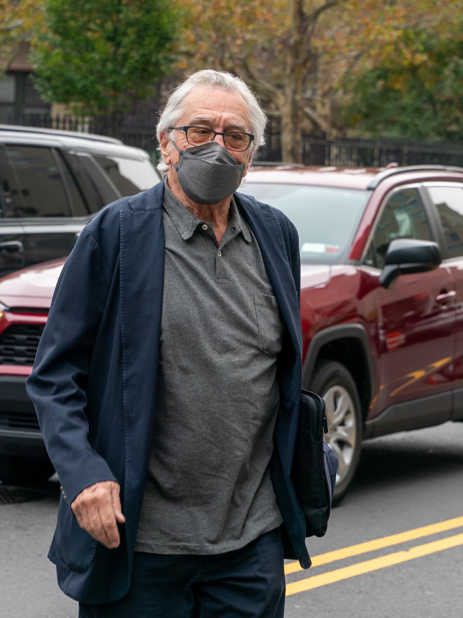 Robert De Niro ist zur Zahlung von 1,26 Millionen US-Dollar an seinen ehemaligen Assistenten verurteilt worden