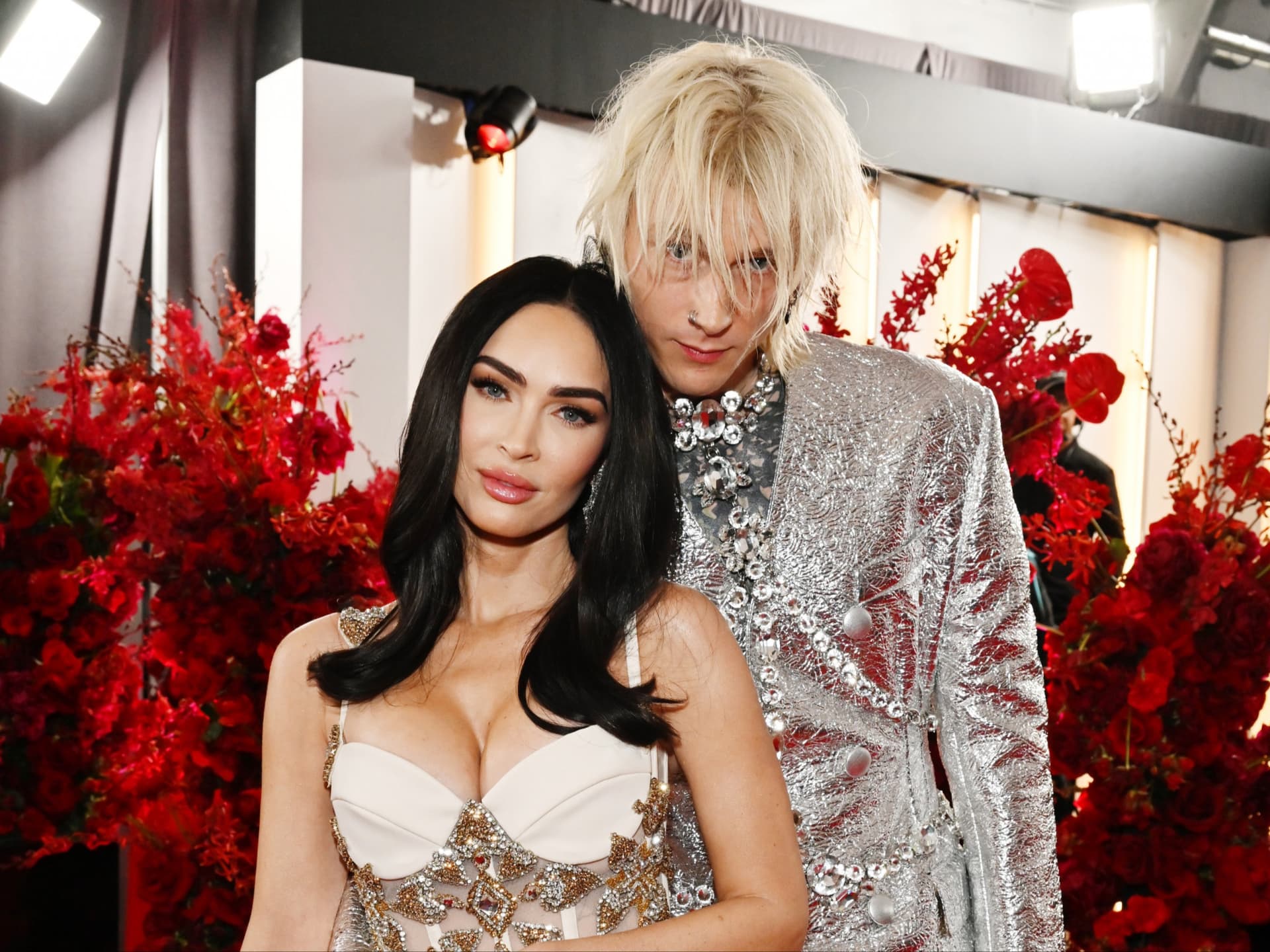 Megan Fox und MGK sollen „getrennt voneinander leben"