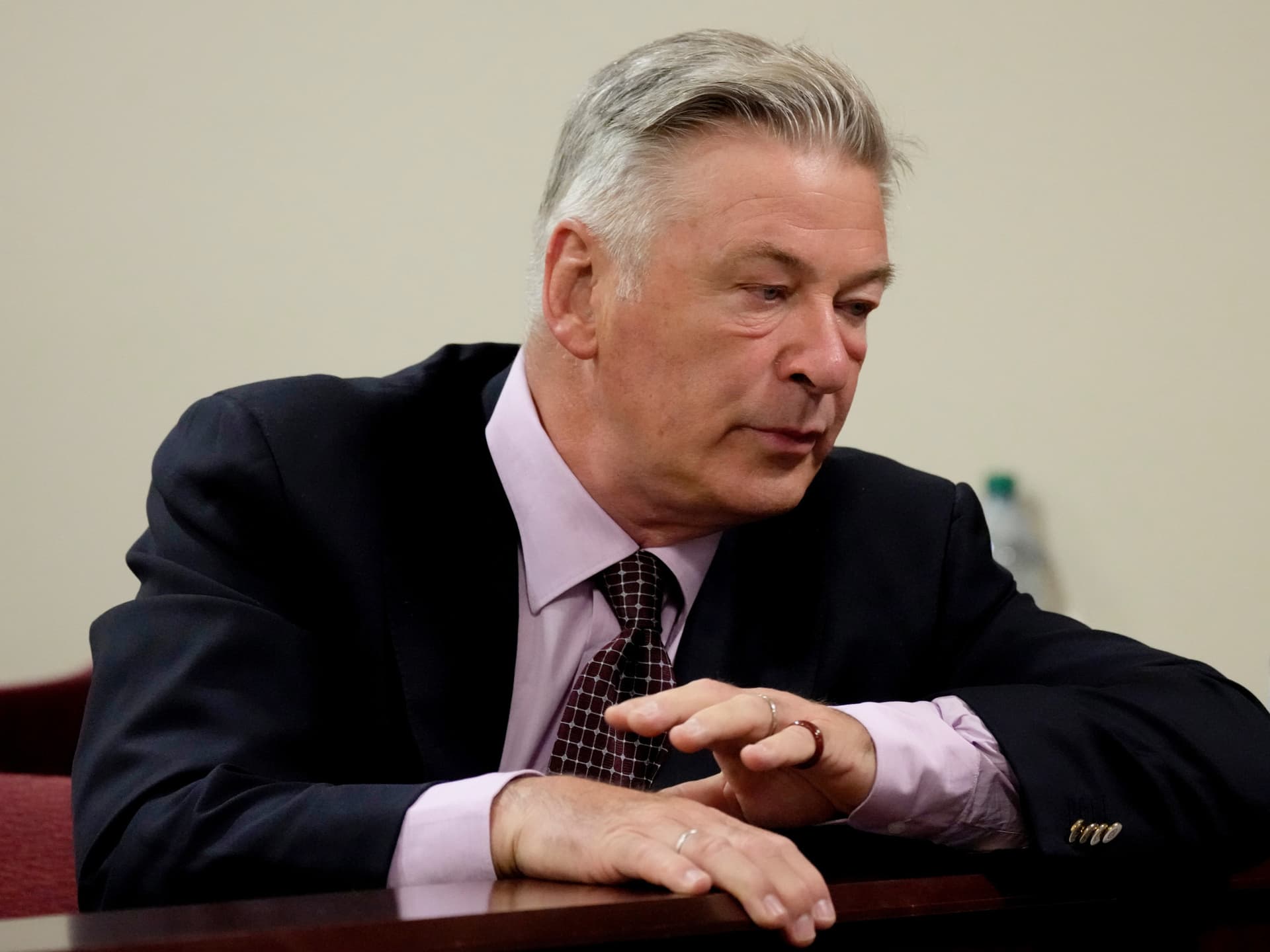 Alec Baldwin: Familie Hutchins will nach Einstellung des Verfahrens nicht aufgeben