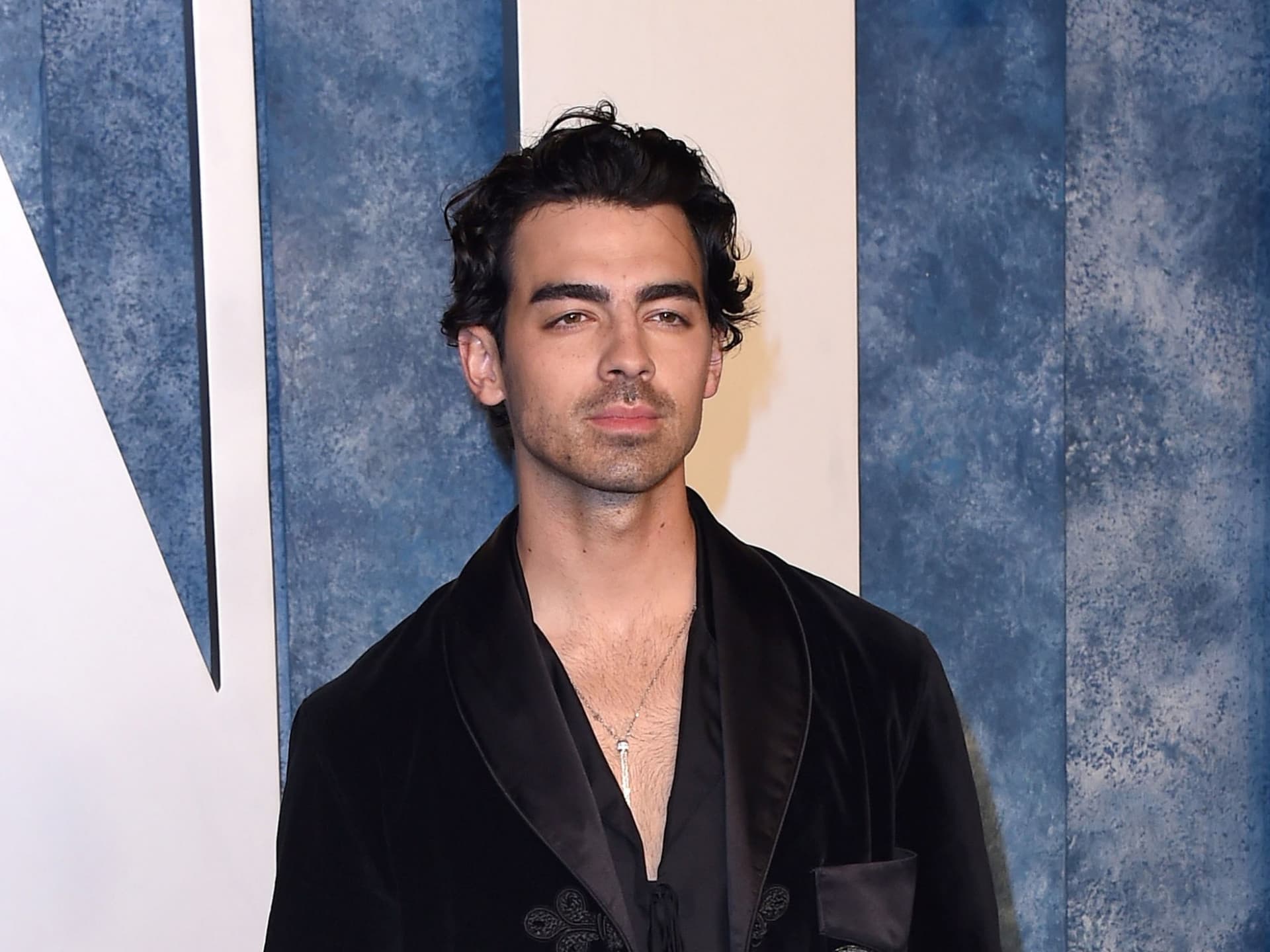 Joe Jonas kündigt Soloalbum an