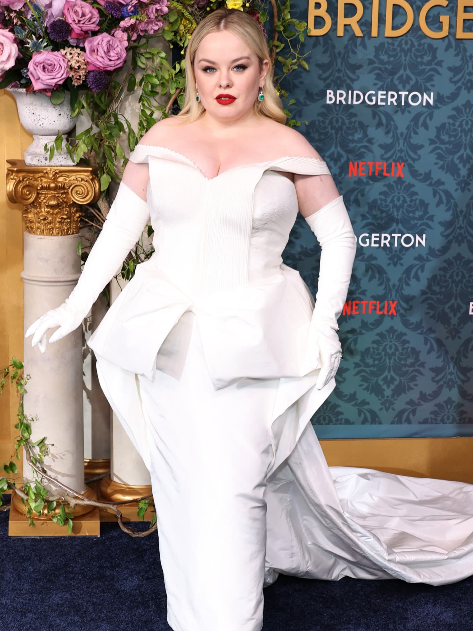 Nicola Coughlan und Luke Newton arbeiteten „wirklich hart“ an ihren 'Bridgerton'-Kussszenen