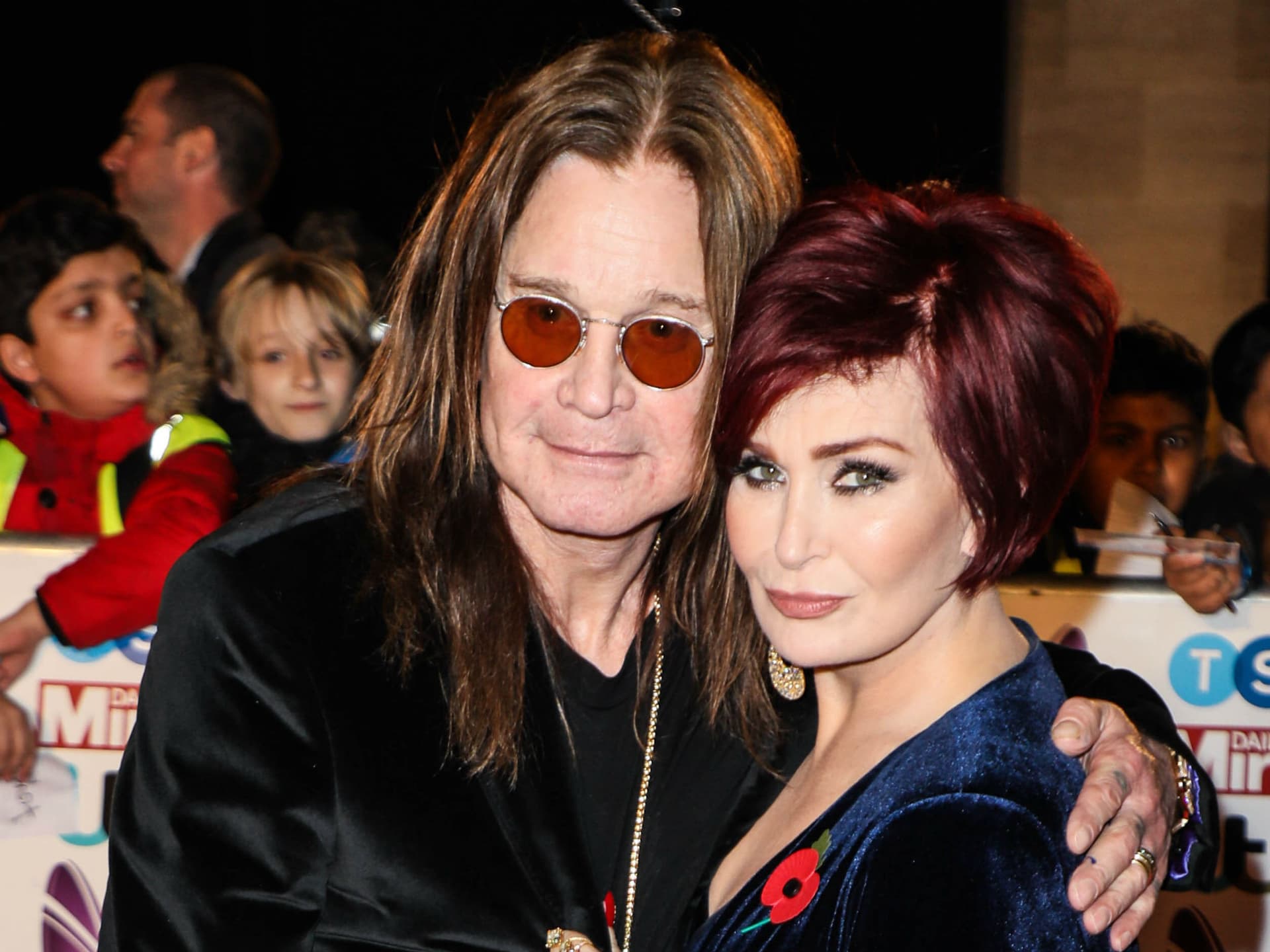 Sharon Osbourne unternahm Selbstmordversuch, nachdem sie von der vierjährigen Affäre ihres Ehemanns...