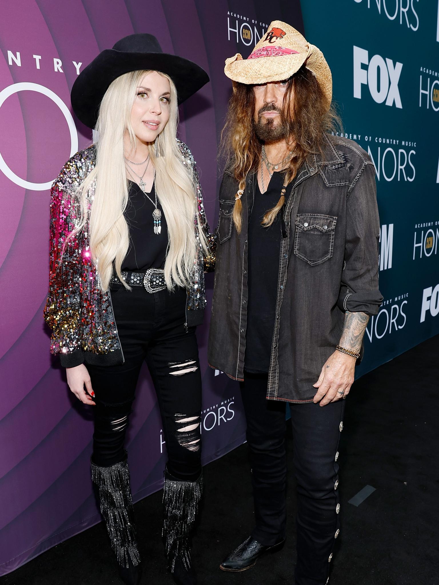 Billy Ray Cyrus’ geschiedene Frau Firerose wirft ihm vor, sie dazu gezwungen zu haben, nach ,sehr strengen Regeln' zu leben