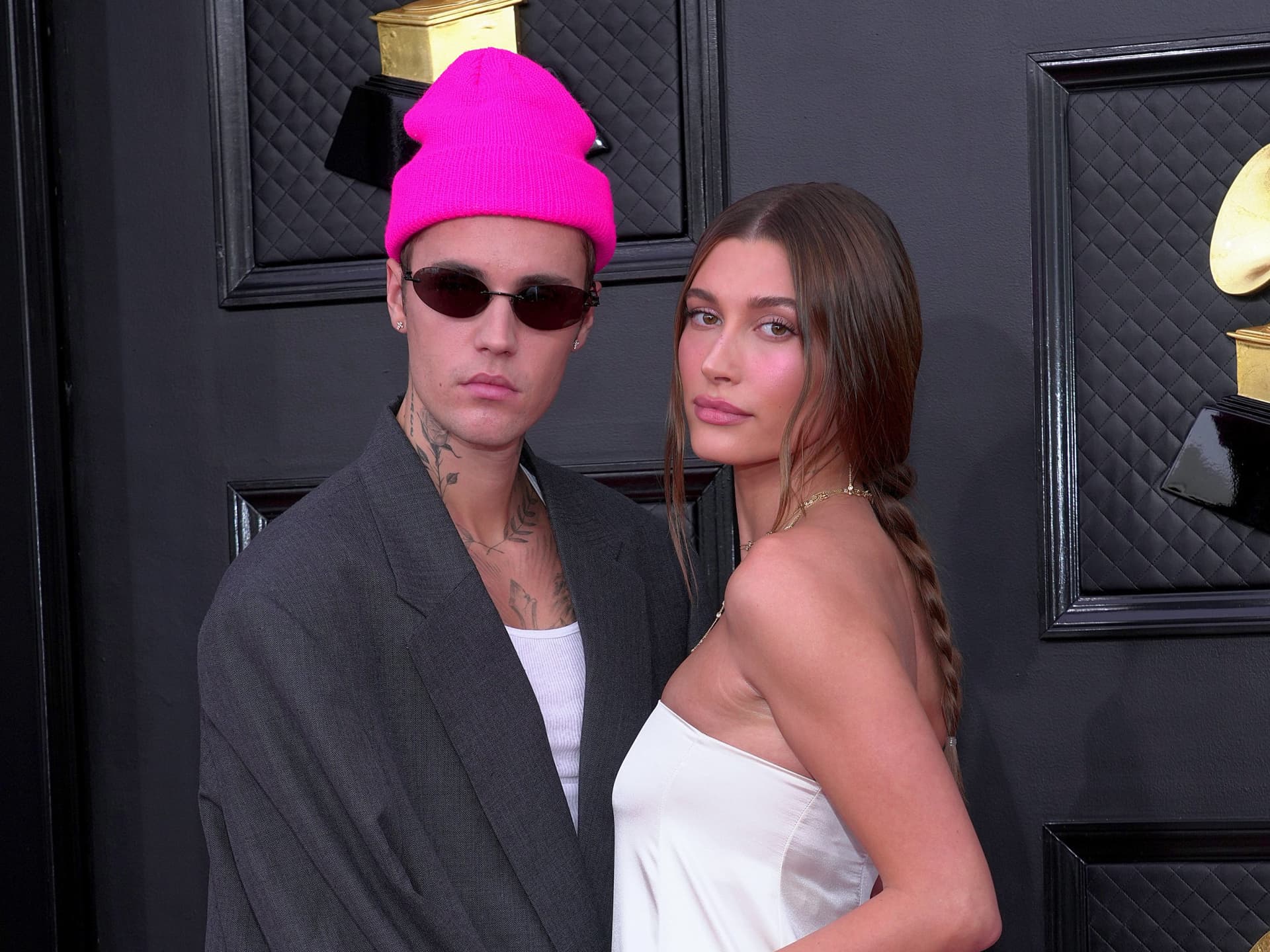 Justin und Hailey Bieber sind trotz Gerüchten 'immer noch sehr glücklich zusammen'