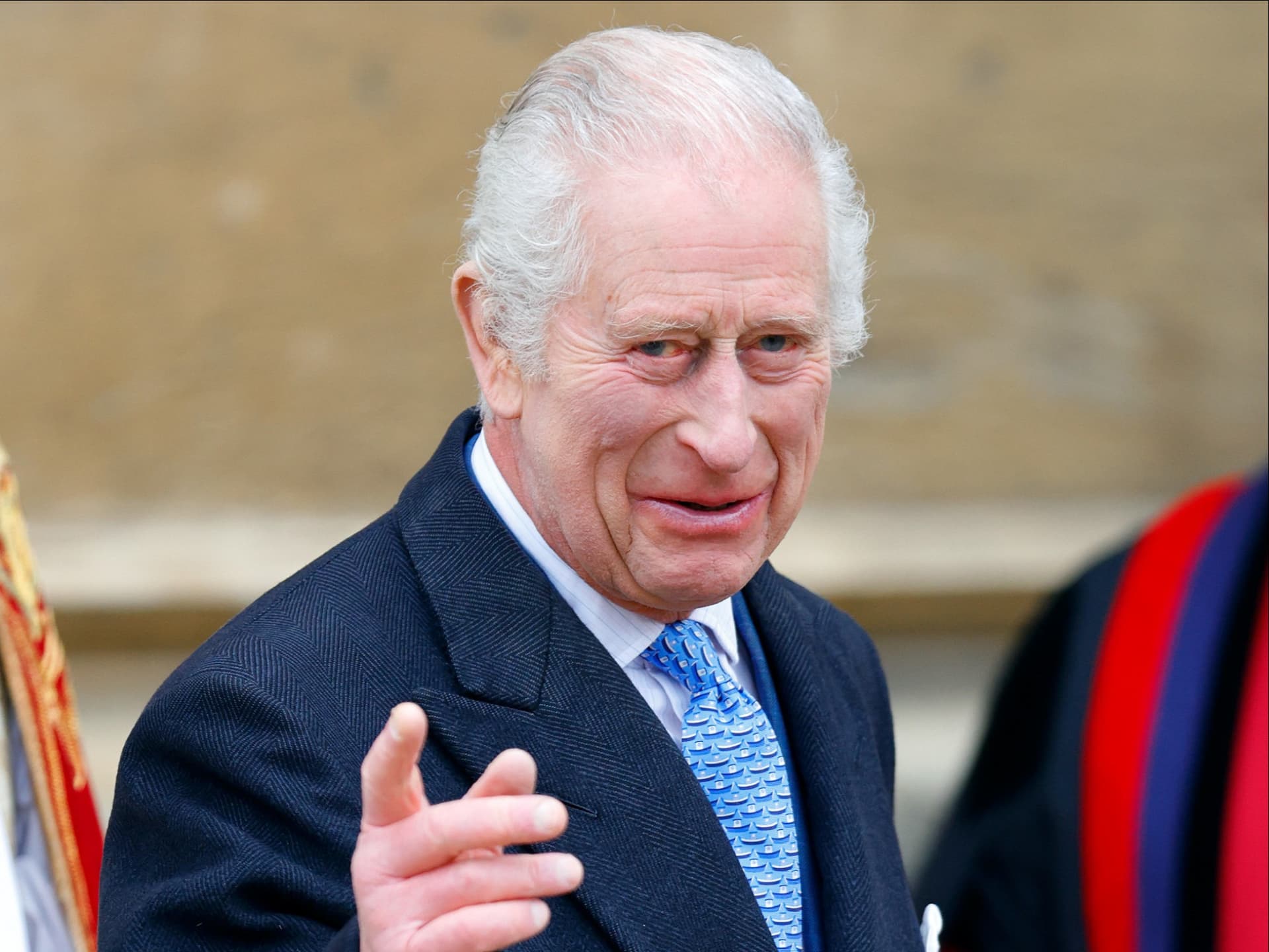 König Charles II. lobt „inspirierende“ Olympioniken zum Ende der Olympischen Spiele in...