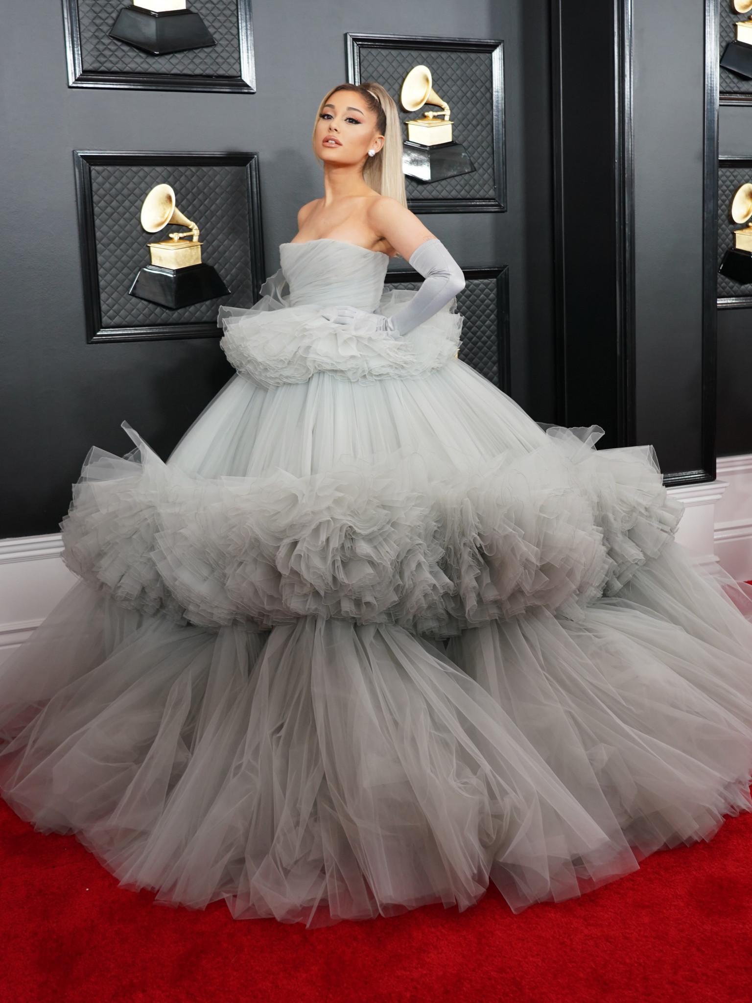 Das verlangt Ariana Grande im Rahmen ihrer Scheidung von Dalton Gomez