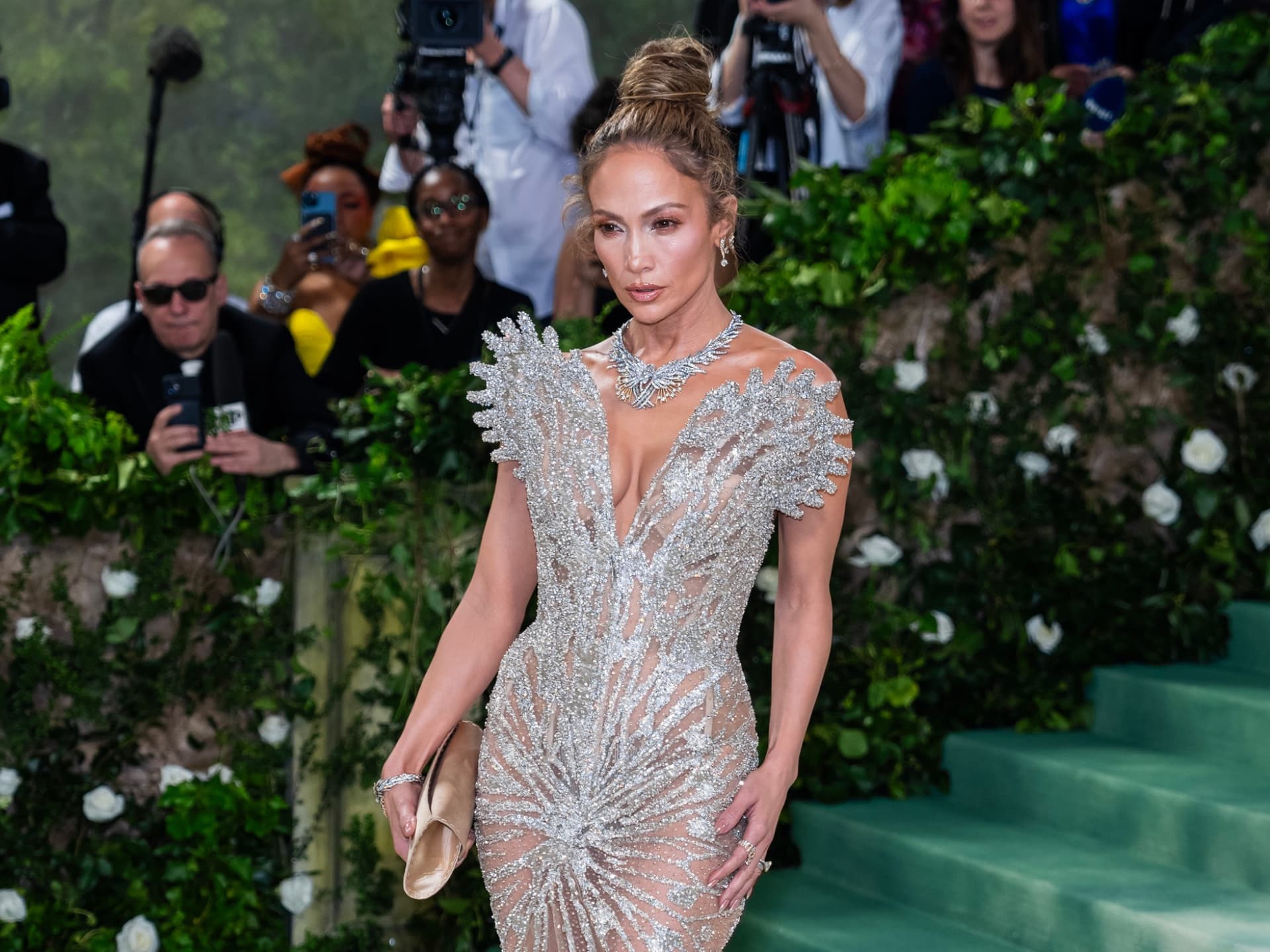 Jennifer Lopez verrät, dass sie tatsächlich „super schüchtern“ ist: „Die Leute denken,...