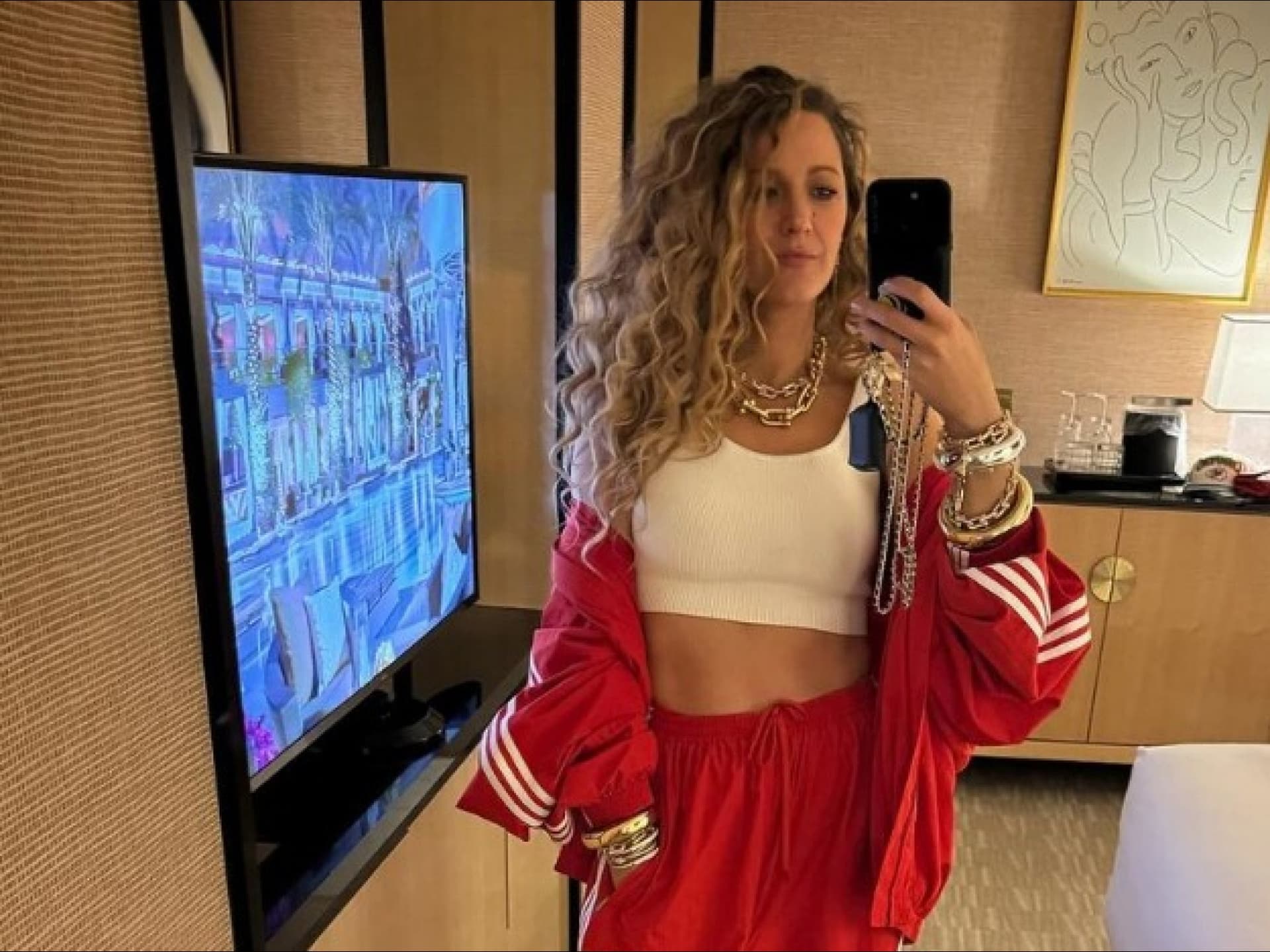 Blake Lively verließ ihre Kinder zum ersten Mal, um zum Super Bowl...