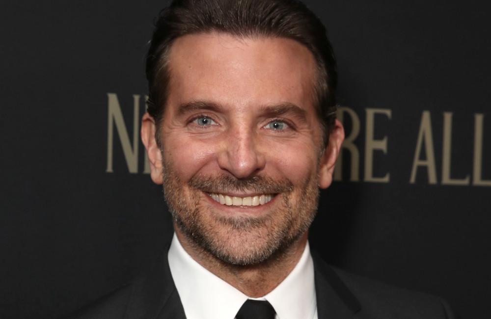 Bradley Cooper soll „verärgert“ über Irina Shayks Liebesgerüchte mit Tom Brady sein.
