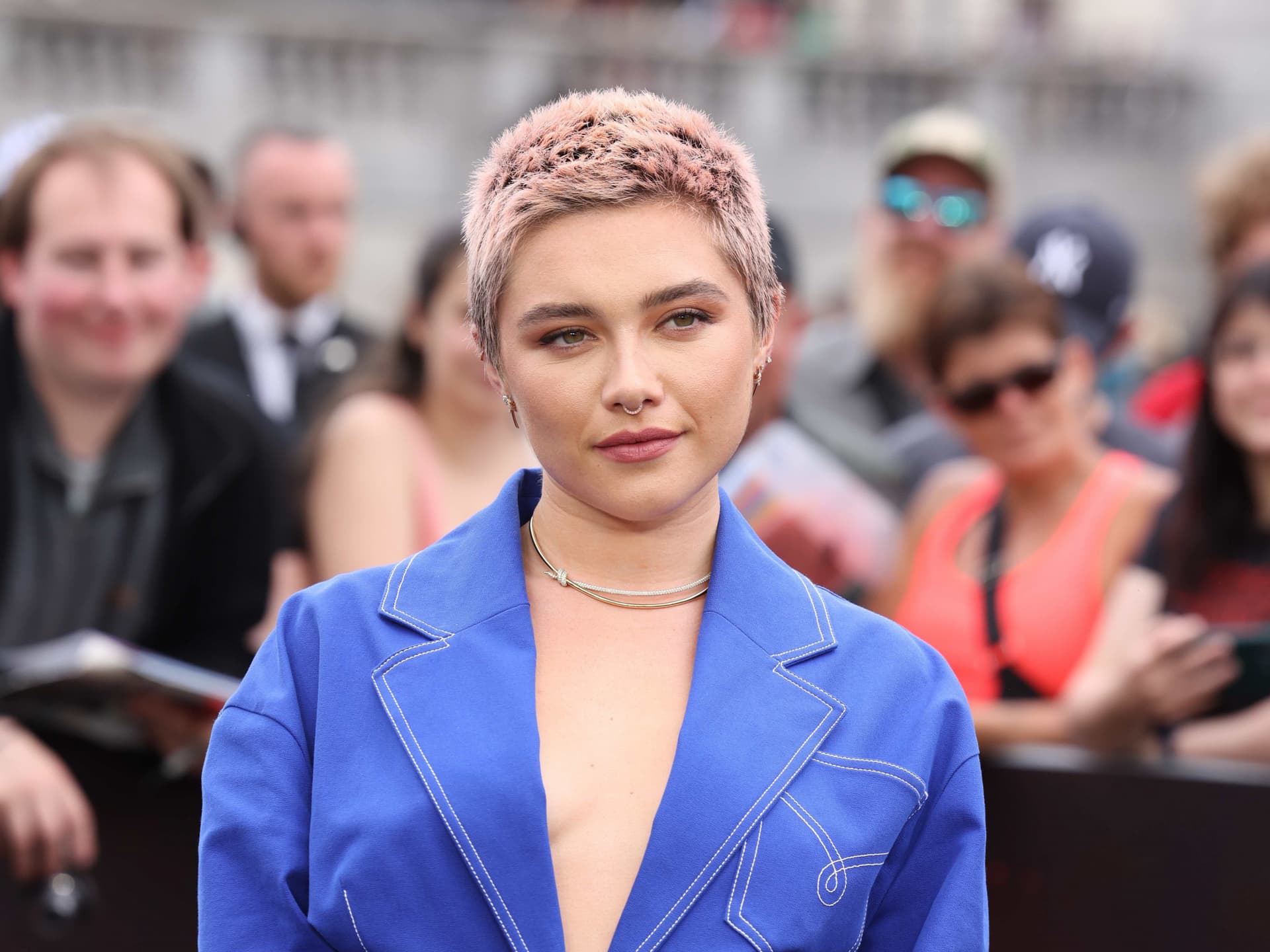 Florence Pugh: Entschuldigung für kleine Rolle