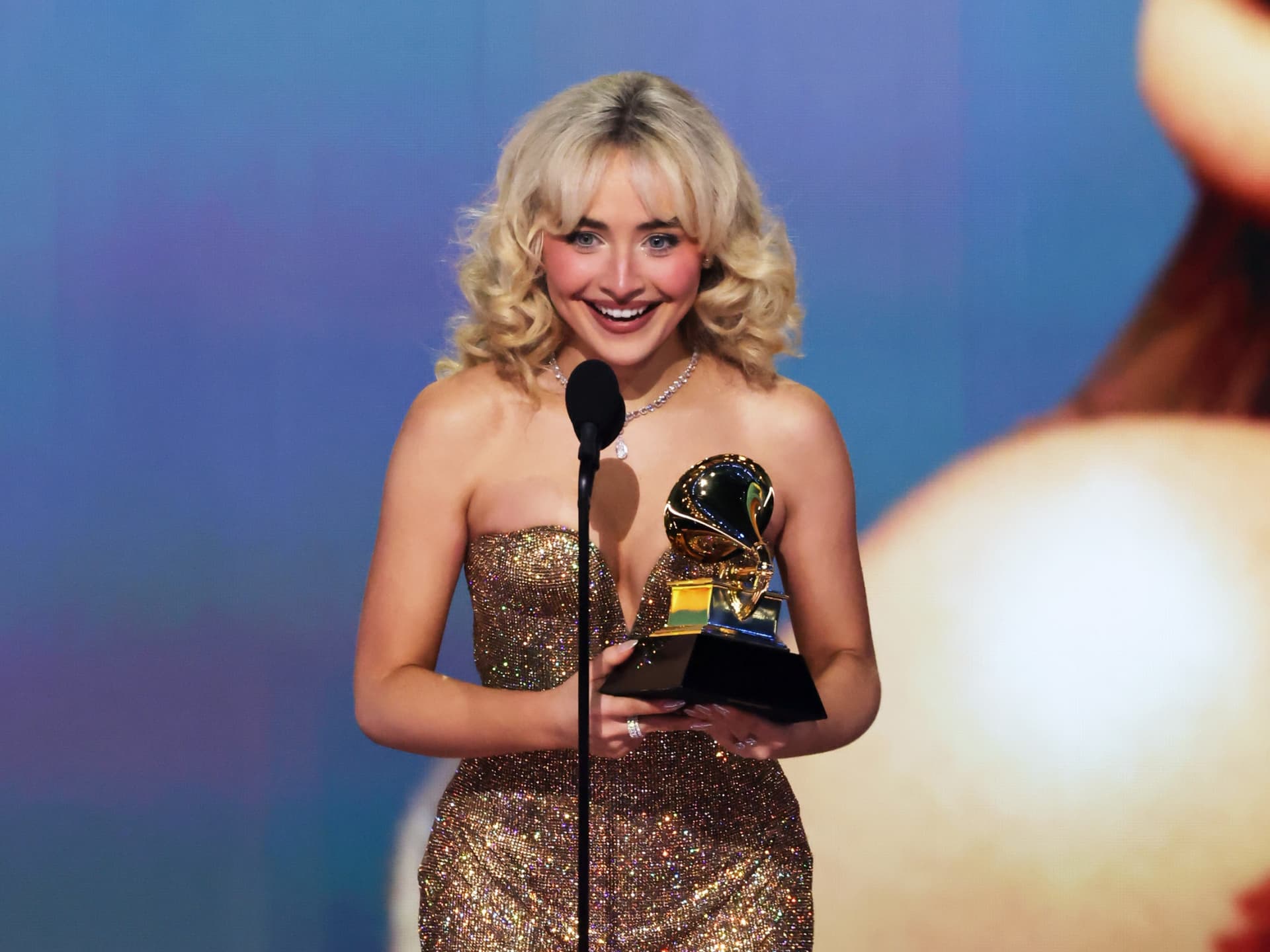 Grammy Awards: Sabrina Carpenter hat den Preis für das beste Pop-Album gewonnen.