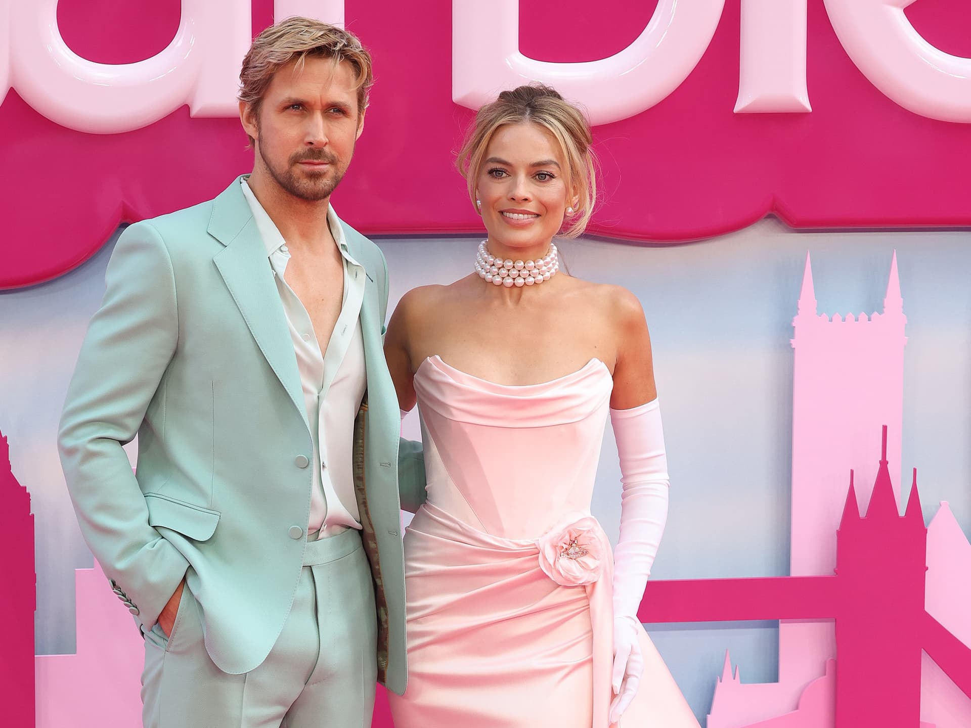 Margot Robbie erklärte, dass sich der neue 'Barbie'-Film mit dem Konzept der...