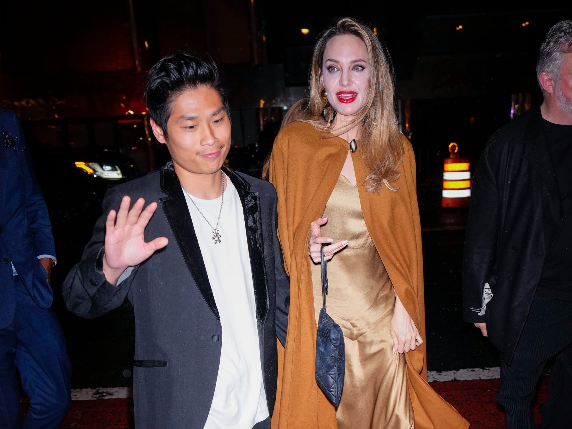 Angelina Jolie: Sohn Pax wird wieder gesund