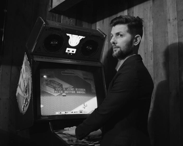 Playboy Lifestyle: Der US-Schauspieler Adam Scott im exklusiven Playboy Interview!