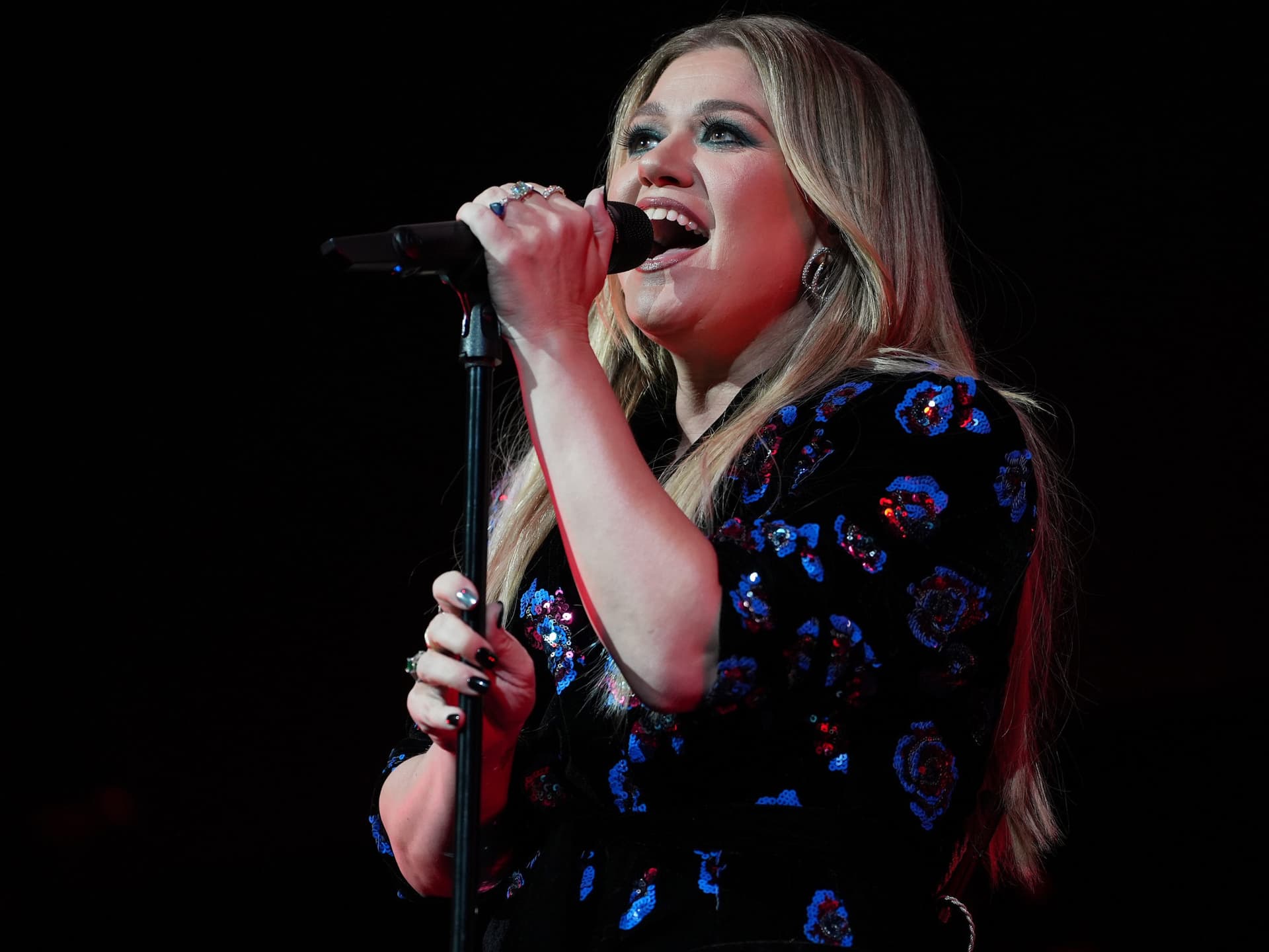 Kelly Clarkson: Gewichtsabnahme der Gesundheit zuliebe