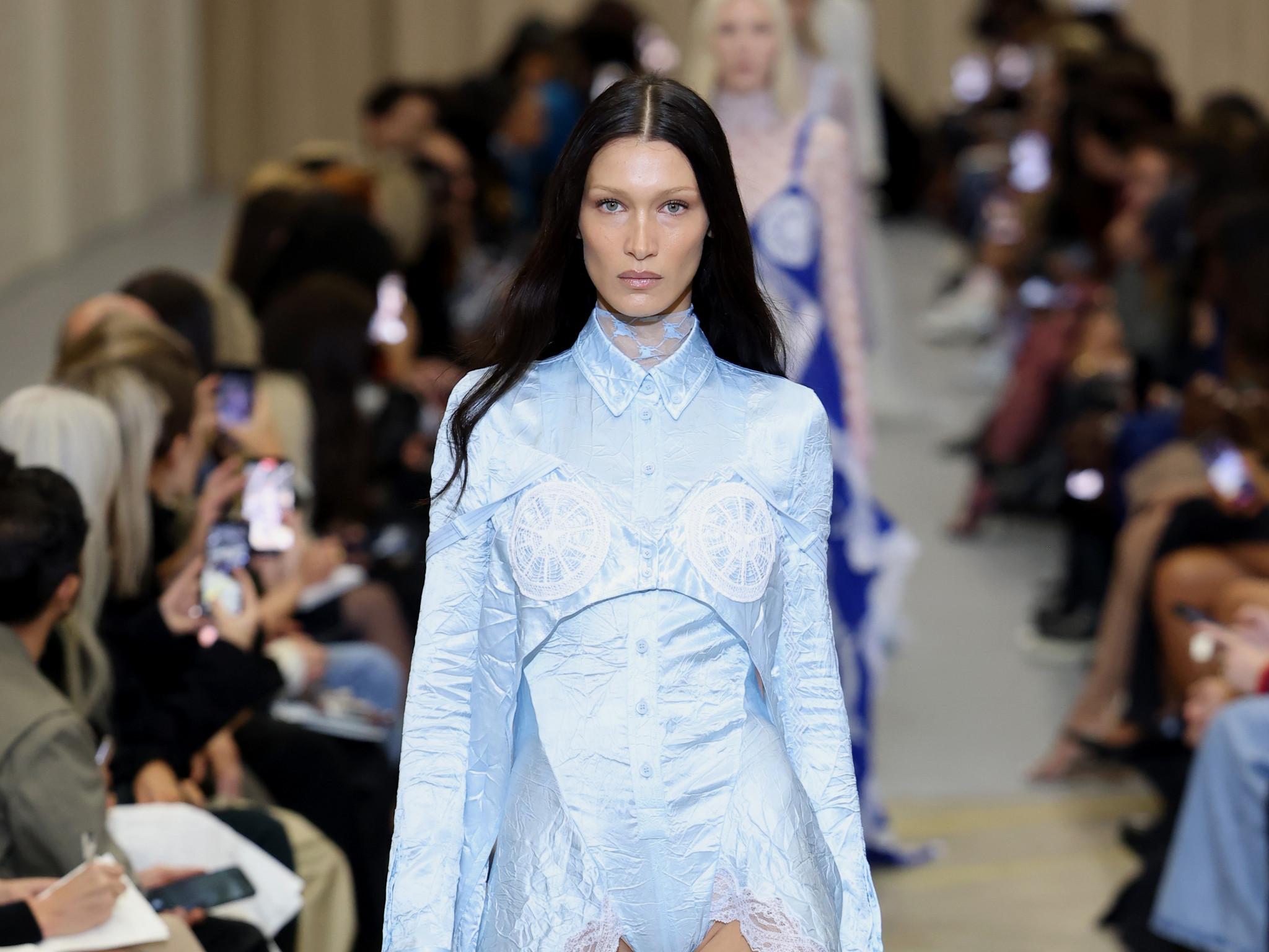 Bella Hadid wehrt sich gegen "Drogen- und Reha-Gerüchte" nach ihrem Rückzug
