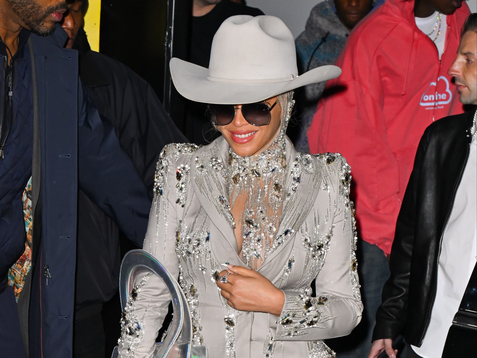 Beyoncé schreibt Geschichte als erste schwarze Frau, die die Country-Charts anführt