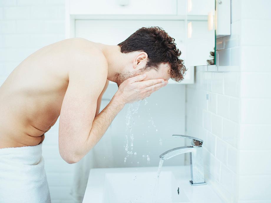 Pflegerituale: Was nachts zu tun ist und was morgens zu erledigen ist.
