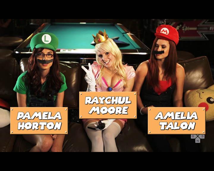 Playboy Lifestyle (Gamer Next Door): Begleite uns in die Playboy Mansion für eine Sonderausgabe von Game Night und sei dabei, wie Amelia und Pamela zusammen mit YouTube-Star Raychul Moore eine "Mario Party 10" feiern…