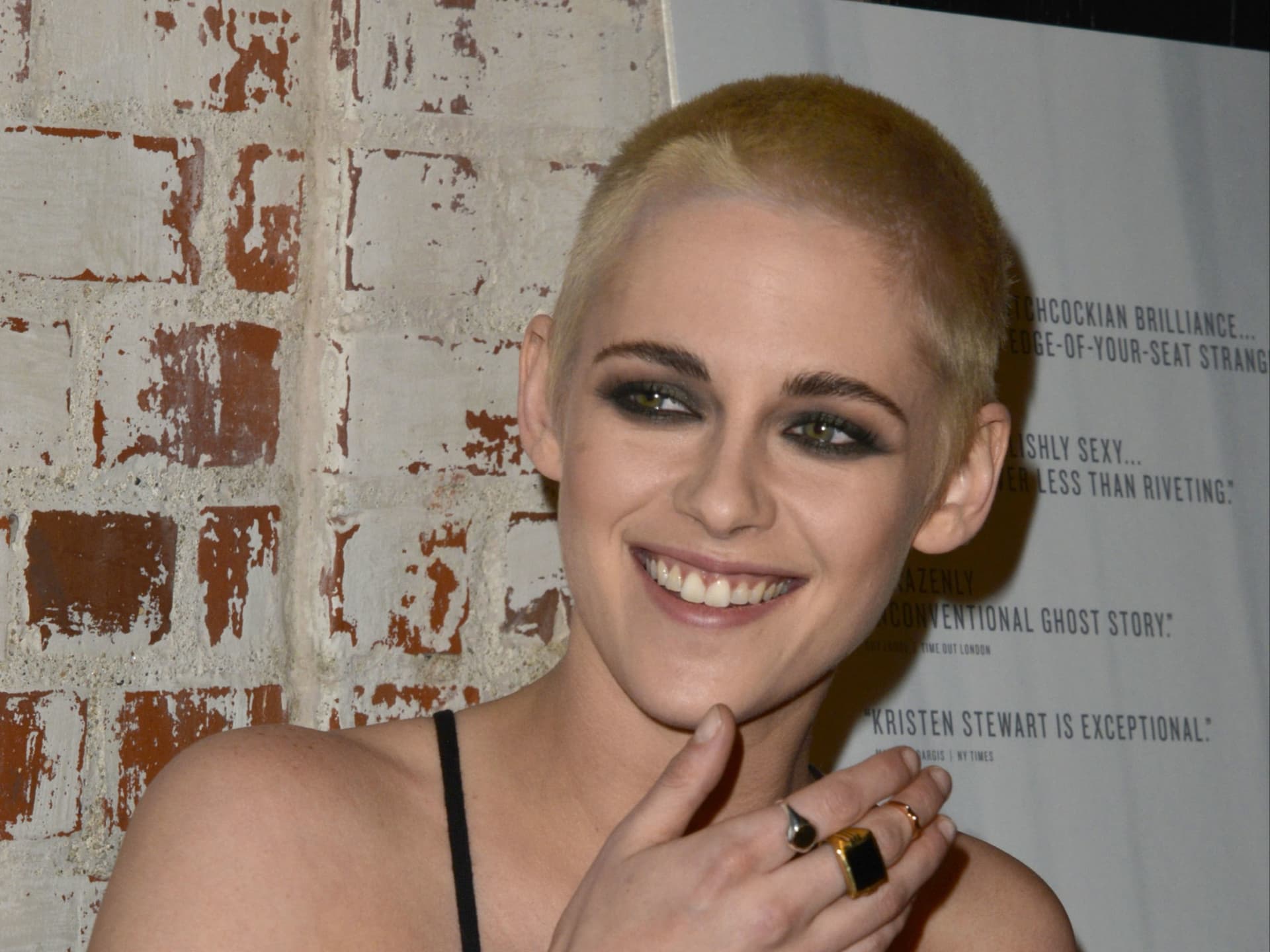 Kristen Stewart: Zusammenarbeit mit Dylan Meyer an "echt verdammt dummer" Kiffer-Komödie