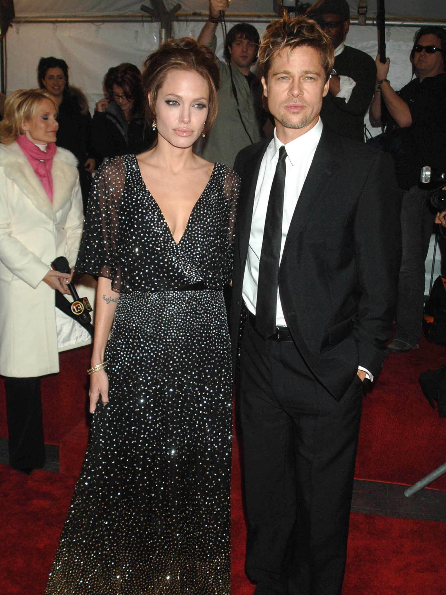 Angelina Jolie soll versucht haben, ihre Kinder gegen Brad Pitt aufzubringen