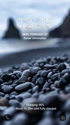 Felsiger Steinstrand