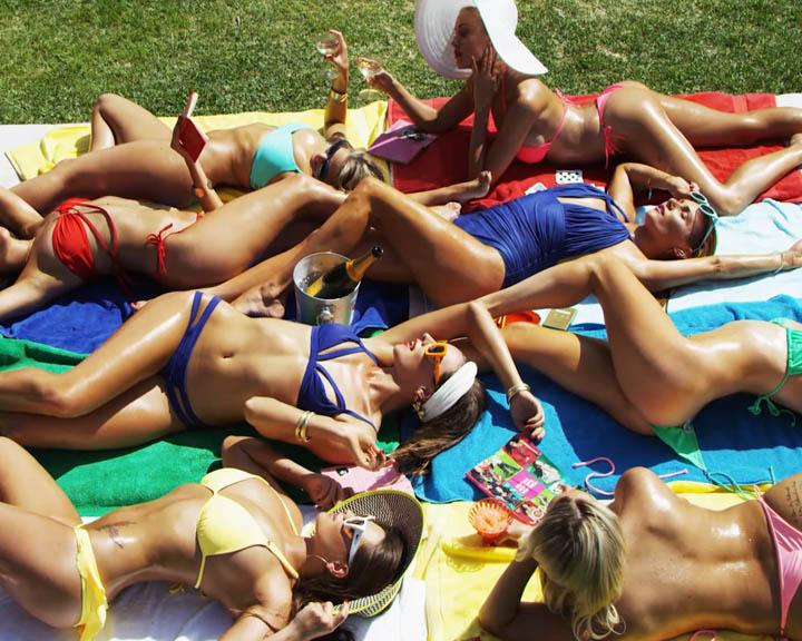 Playboy Lifestyle  - Zauberhafte Playmates beim Sommer-Sonne-Spass-Tag