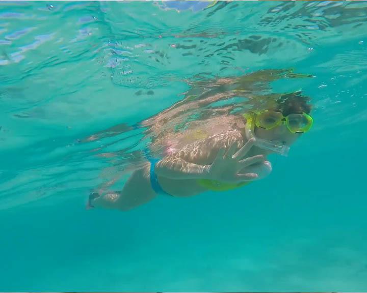 Playboy Traveling A Playmate And Her Go Pro: Lindsey brachte uns unsere Kamera zurück (Danke, Lindsey) und dies zusammen mit einer Menge ganz fantastischer Aufnahmen.