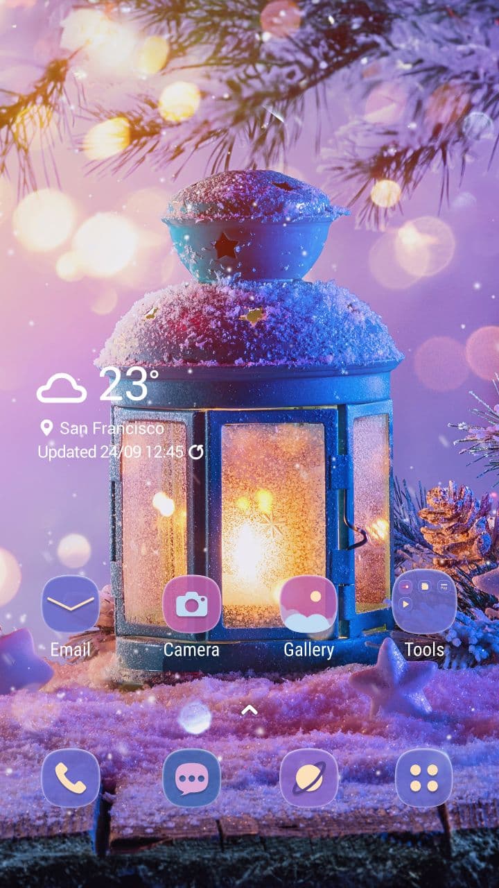 Kerzen An Einem Verschneiten Tag