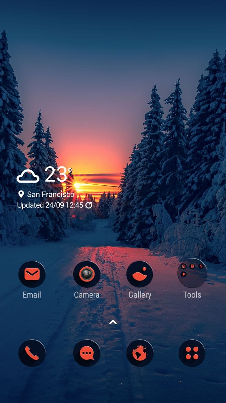 Wunderschöner Wintersonnenuntergang