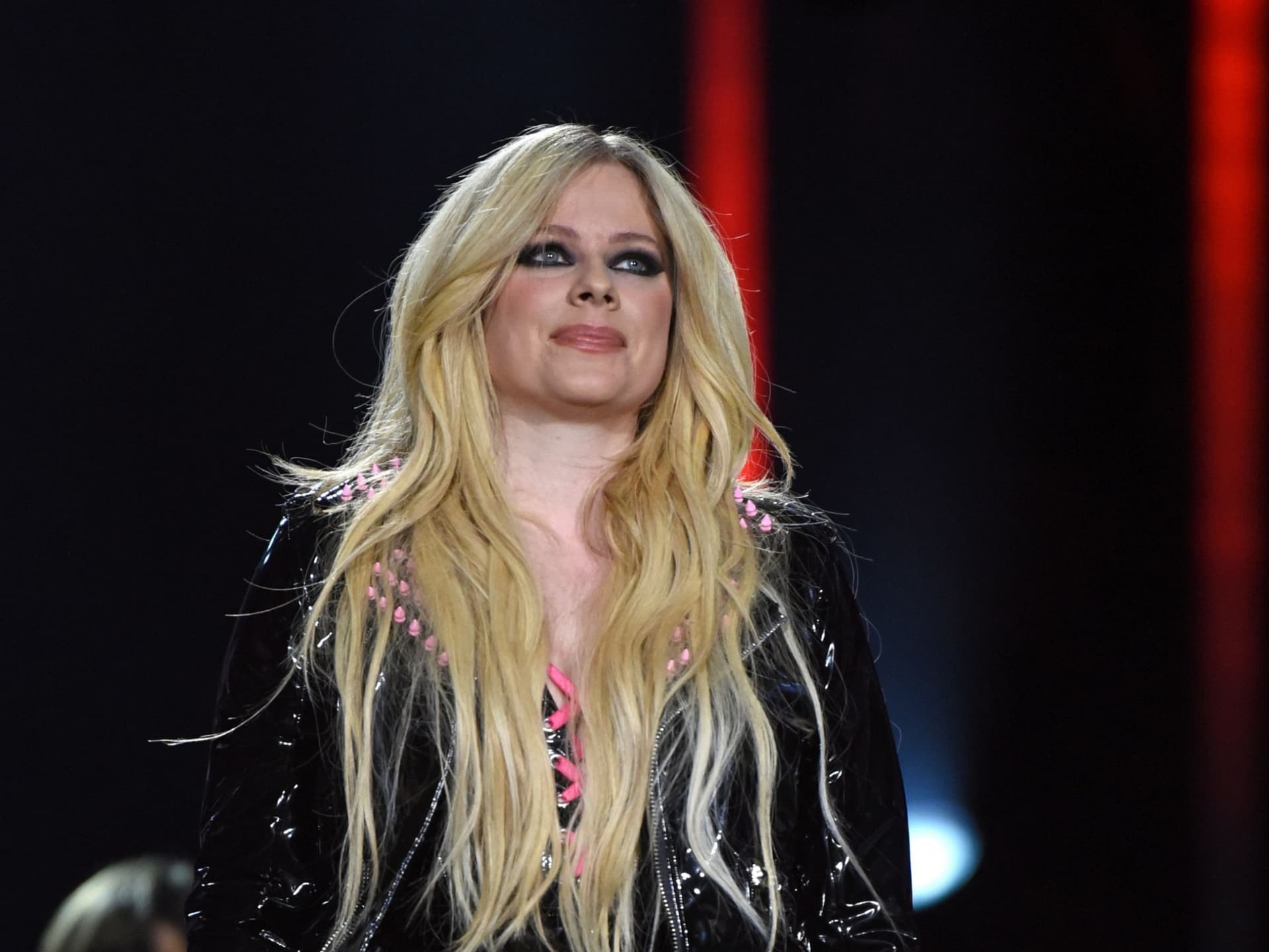 Avril Lavigne: Das sagt sie zur Verschwörungstheorie