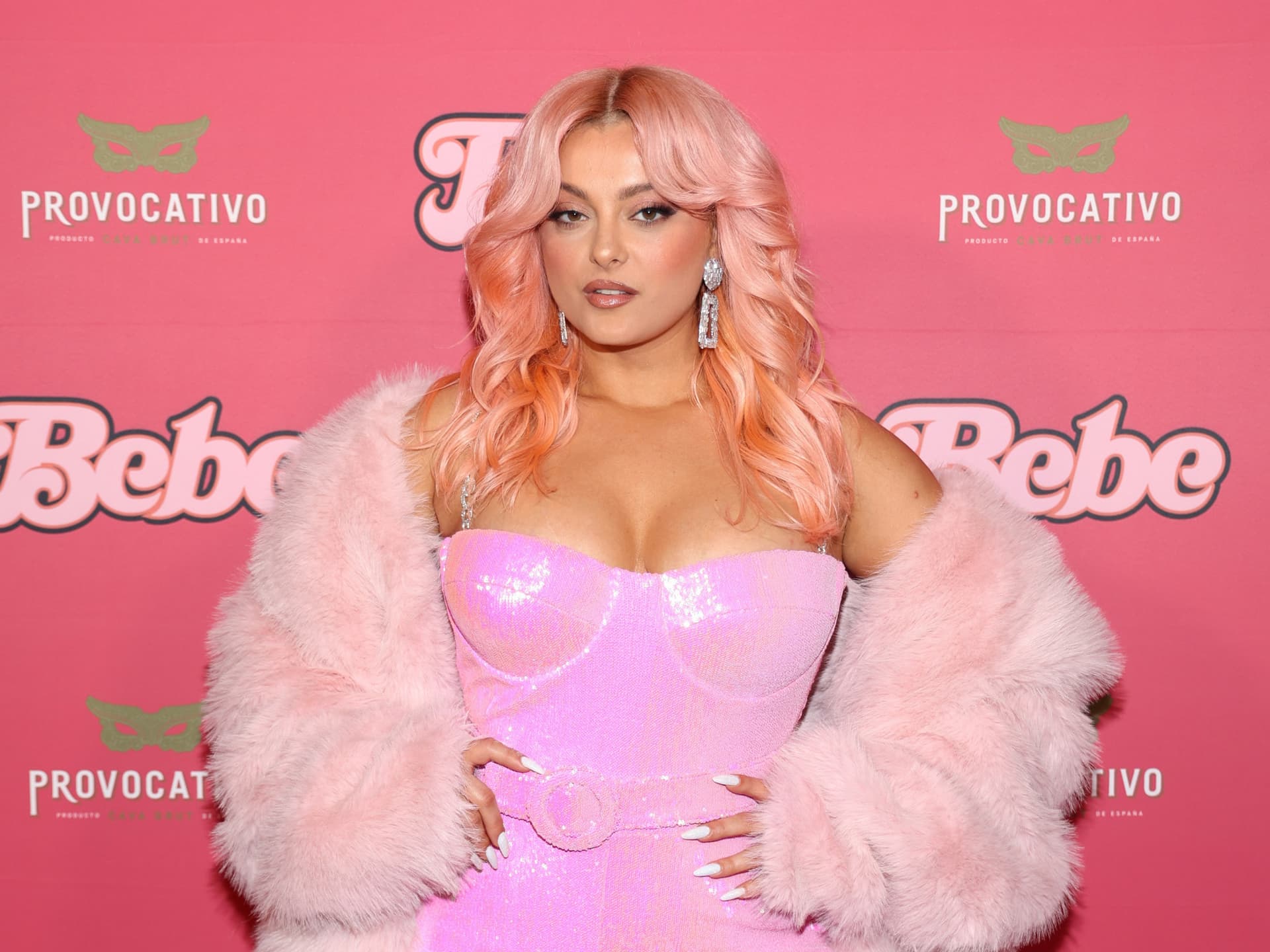 Bebe Rexha gesteht tiefe Selbstzweifel