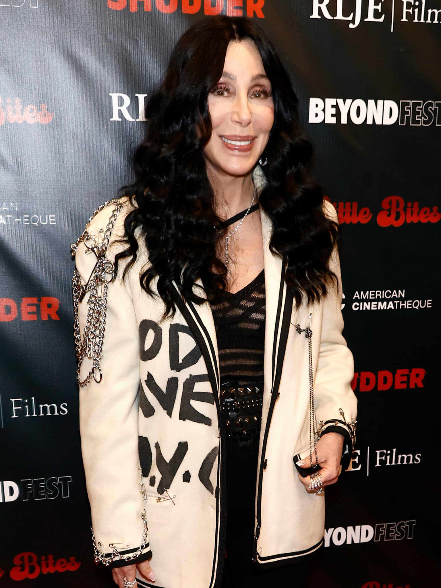 Cher war ,erschöpft', als sie ihre Memoiren schrieb: ,Ich kann die Vergangenheit nicht ändern...'