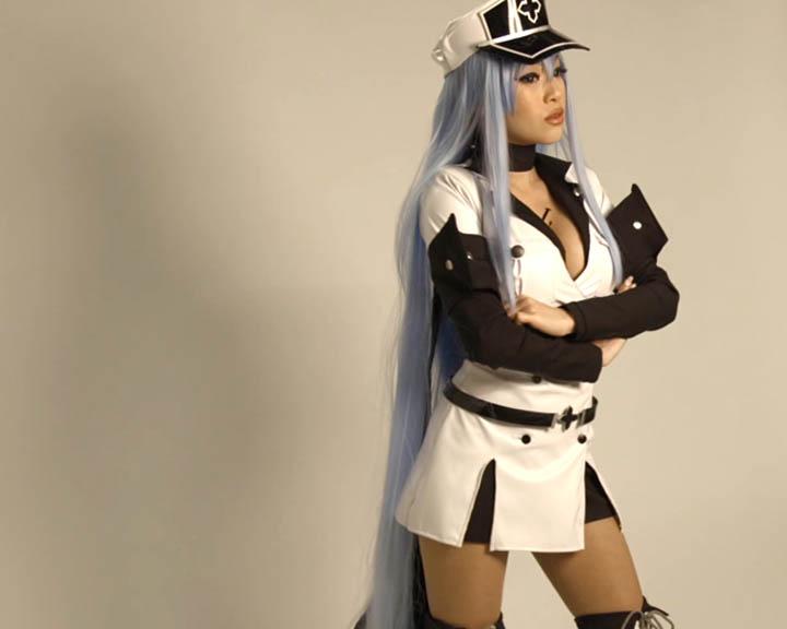 Playboy Lifestyle - Cosplayer Vampy Bit Me lädt Dich ein um beim Shooting mit ihren ganz persönlichen Kostümen dabei zu sein.
