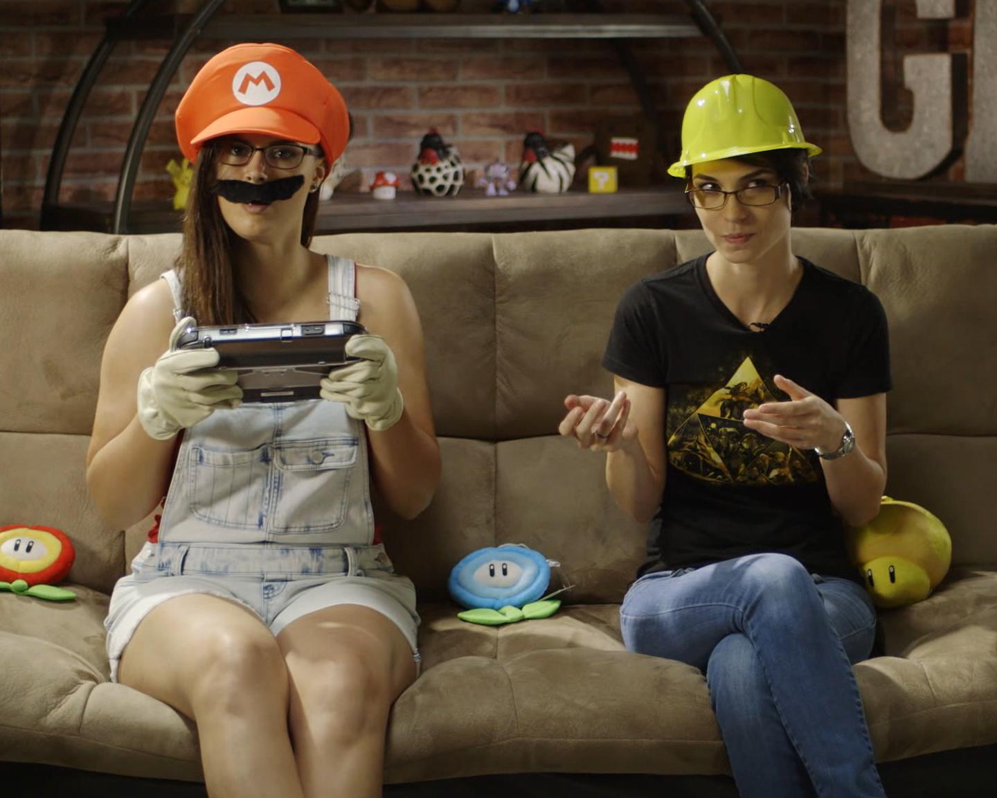 Playboy Lifestyle Gamer Next Door: Nintendo-Großmeister Shigeru Miyamoto höchstpersönlich schickt Pamela Horton & Amelia Talon auf geheime Mission in Sachen Super Mario Maker und selbstredend nehmen unsere Playmates ihren Auftrag sehr, sehr ernst.