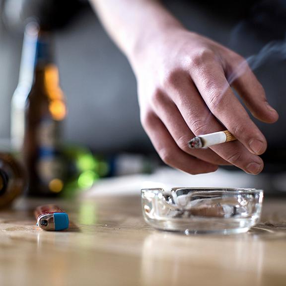 7 Wege, um zu vermeiden, wie ein alter Mann auszusehen