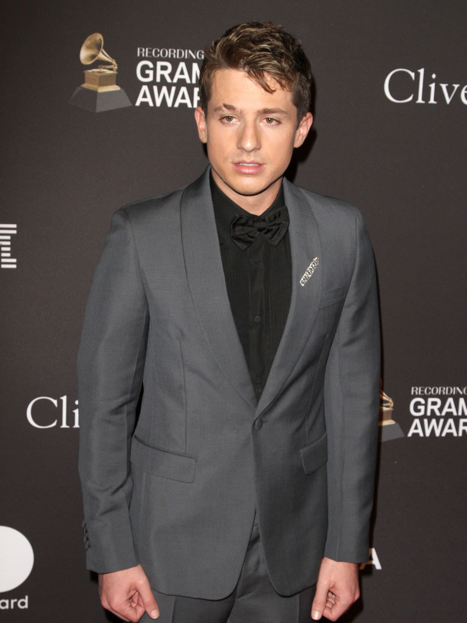 Charlie Puth soll mit Meghan Trainor rumgemacht haben, als die Stars gemeinsam im Studio waren