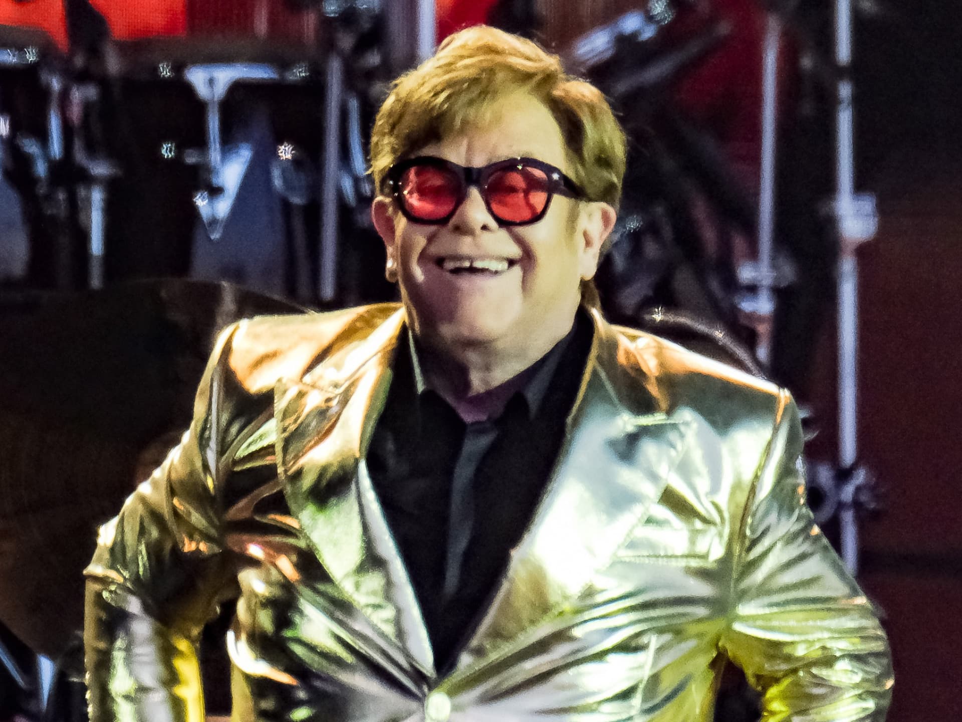 Sir Elton John brauchte eine Weile, um sich ans Leben ohne Tourneen...
