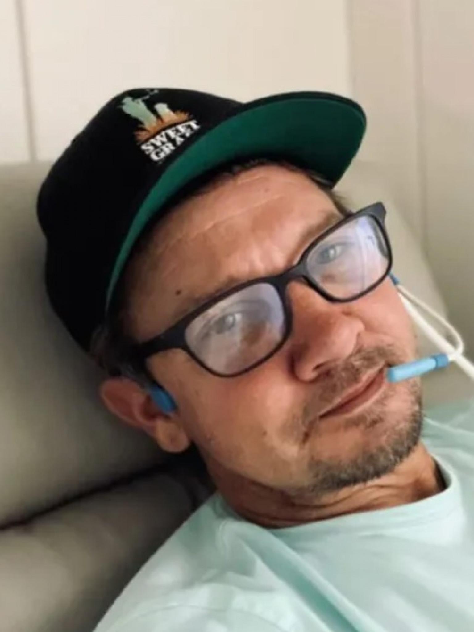 Jeremy Renner soll während seiner Genesung eine Sauerstoffkammer nutzen
