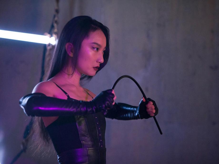 Kinks erforschen mit asiatisch-amerikanischer Domina Yin Q