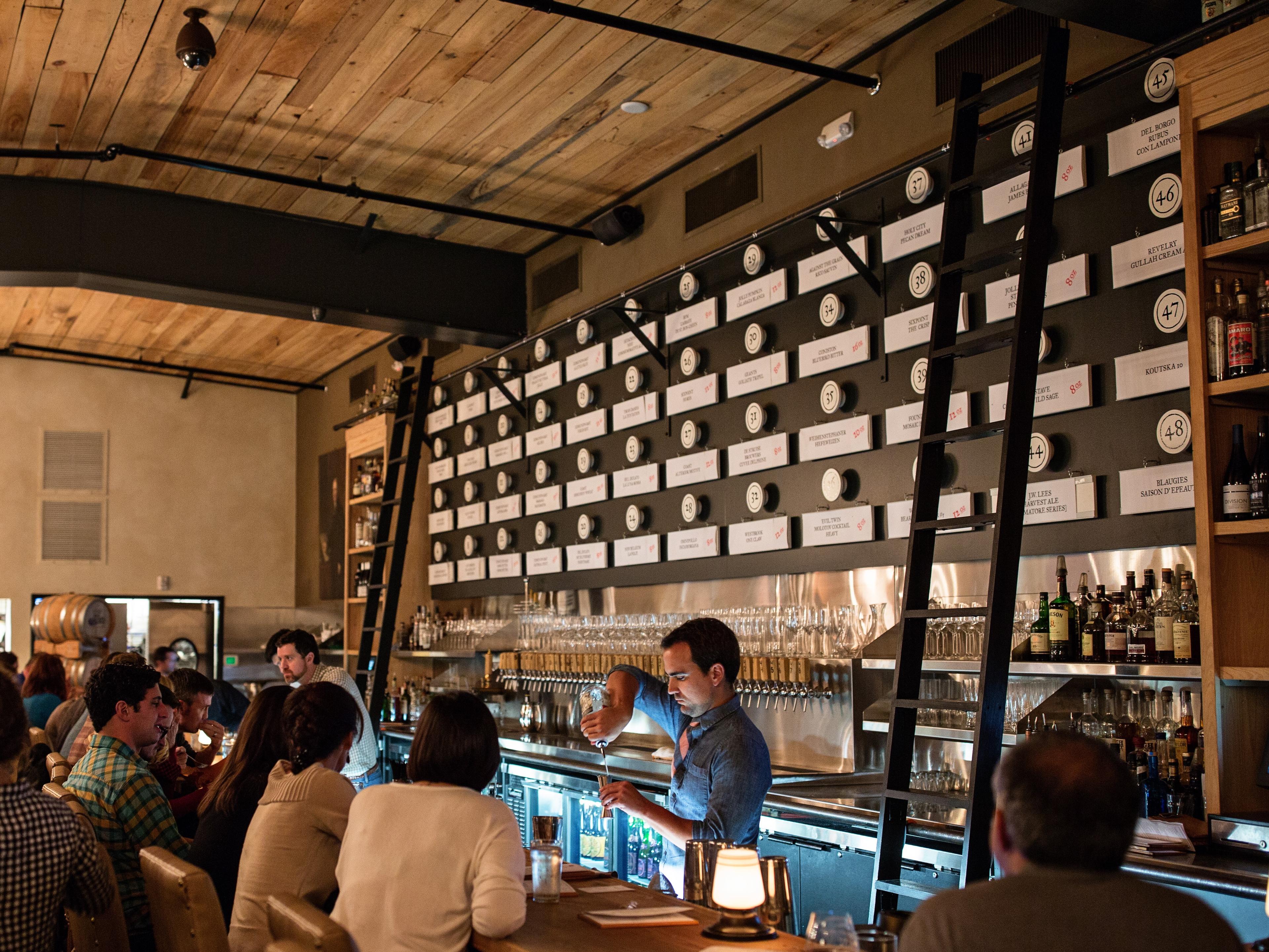 Bars, die wir lieben: Edmund's Oast, Charleston