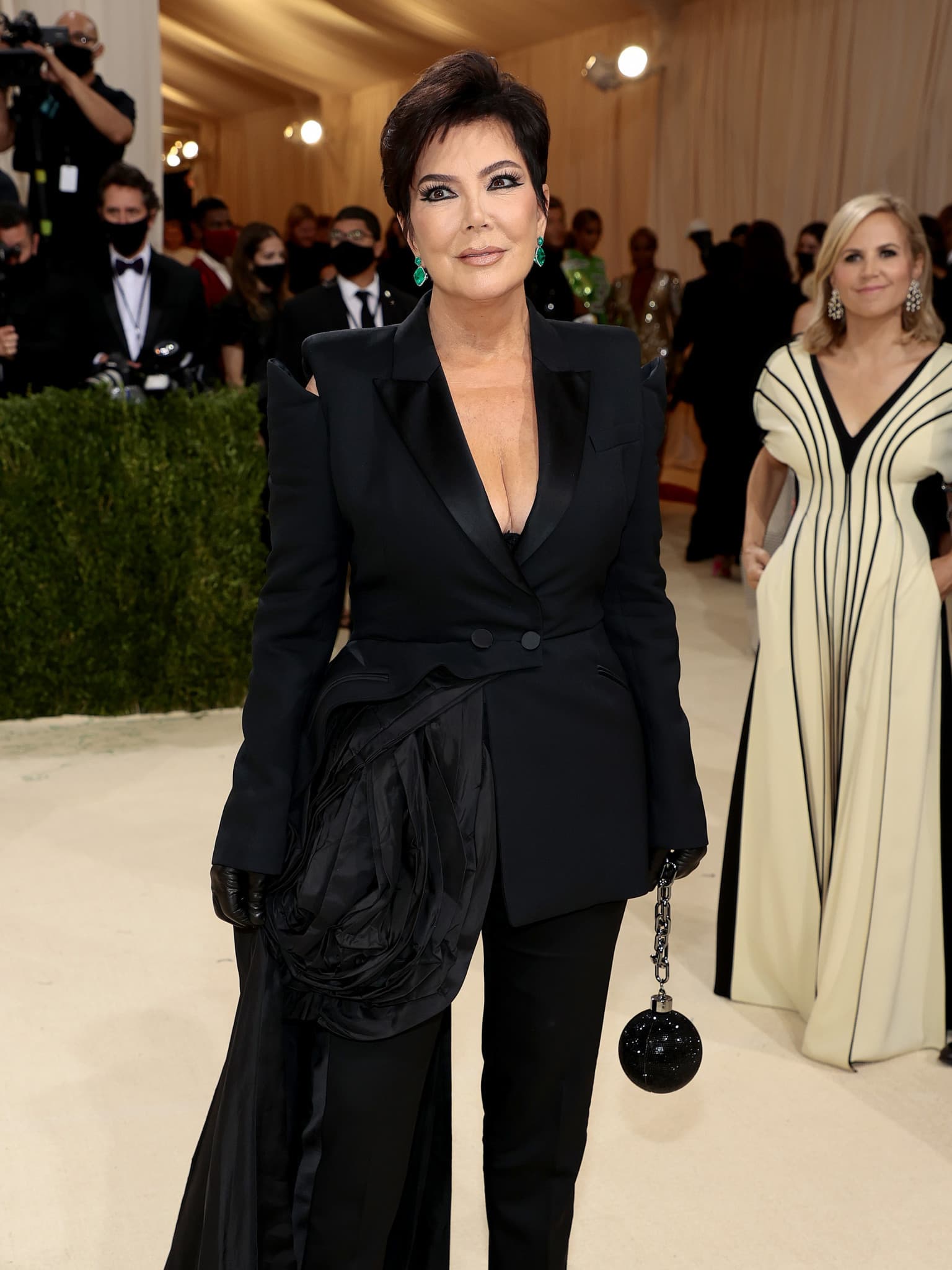 ,Das macht mich sehr emotional': Kris Jenner lässt Eierstöcke entfernen, nachdem Tumor gefunden wurde