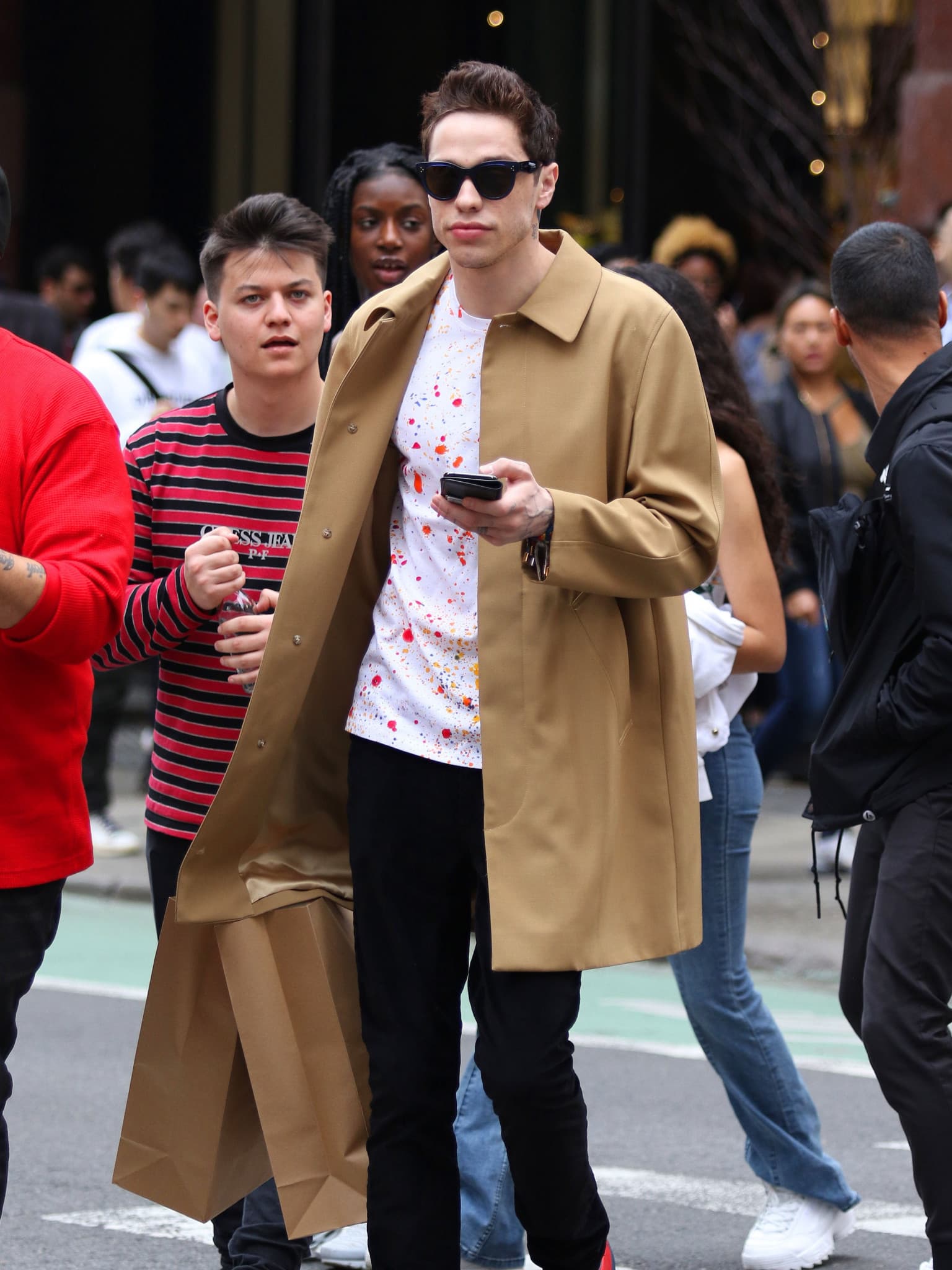 Pete Davidson erzählte, dass er in Zukunft etwas 'ernsthafteres' tun möchte.