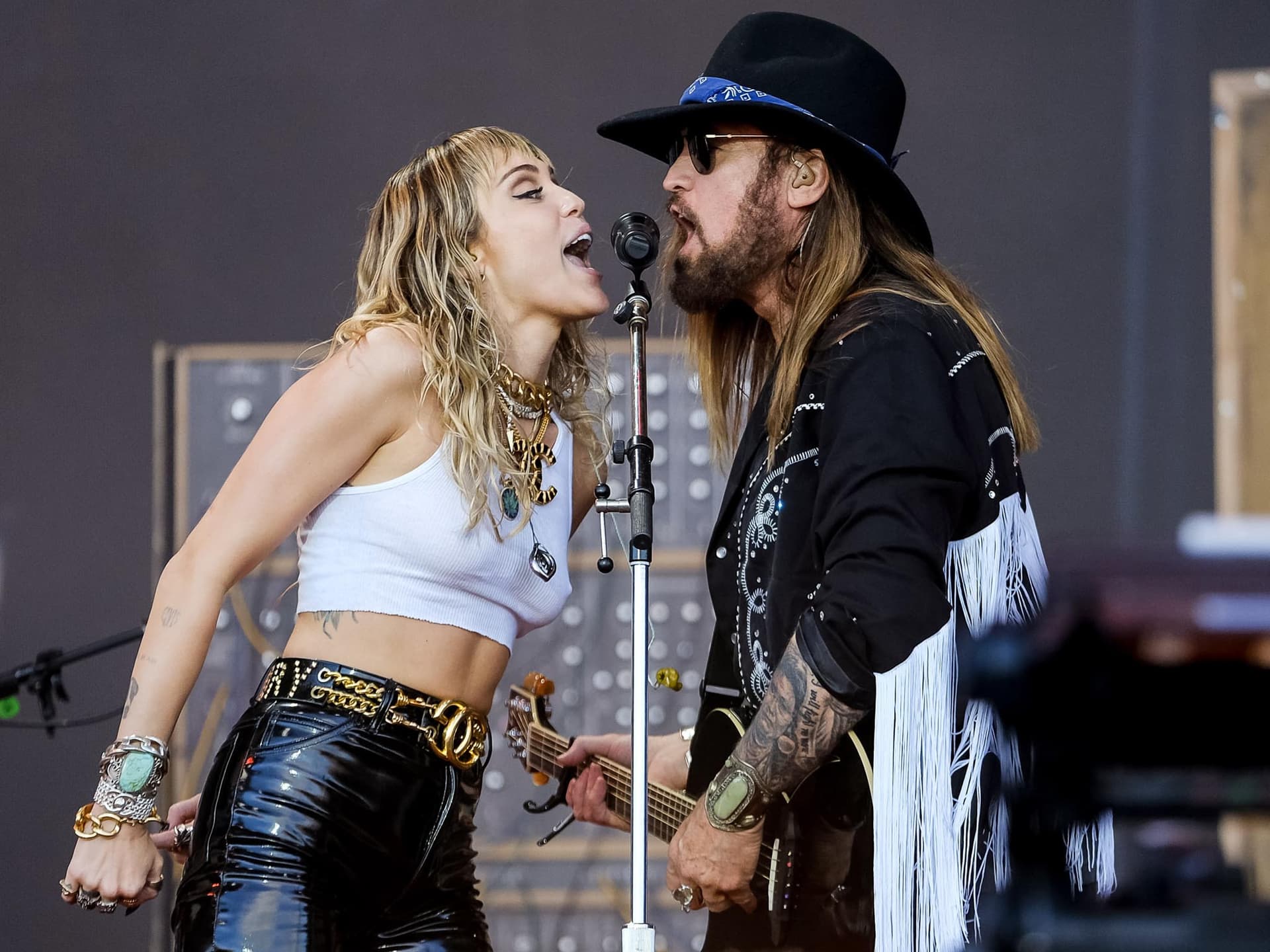 Billy Ray Cyrus hat seiner Tochter Miley Cyrus zu ihrem Grammy-Gewinn inmitten...