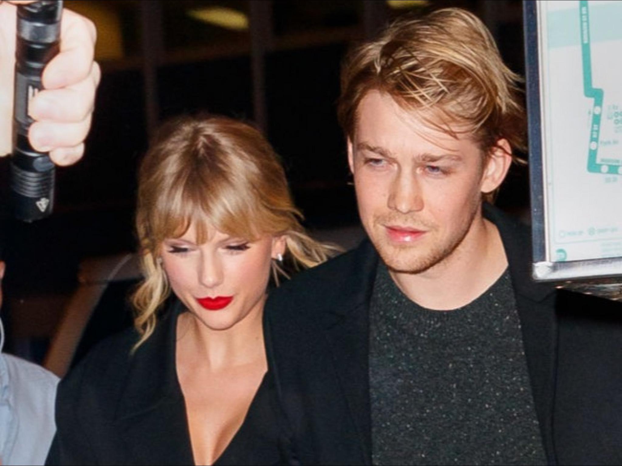 Joe Alwyn bricht Schweigen über seine Trennung von Taylor Swift und spricht über die „Schwierigkeiten“ der Trennung