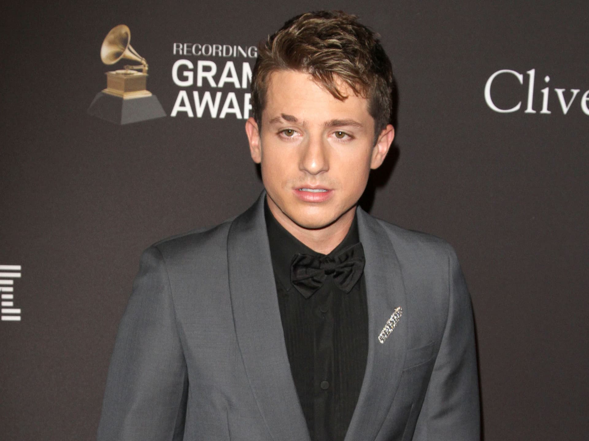 Charlie Puth soll mit Meghan Trainor rumgemacht haben, als die Stars gemeinsam...