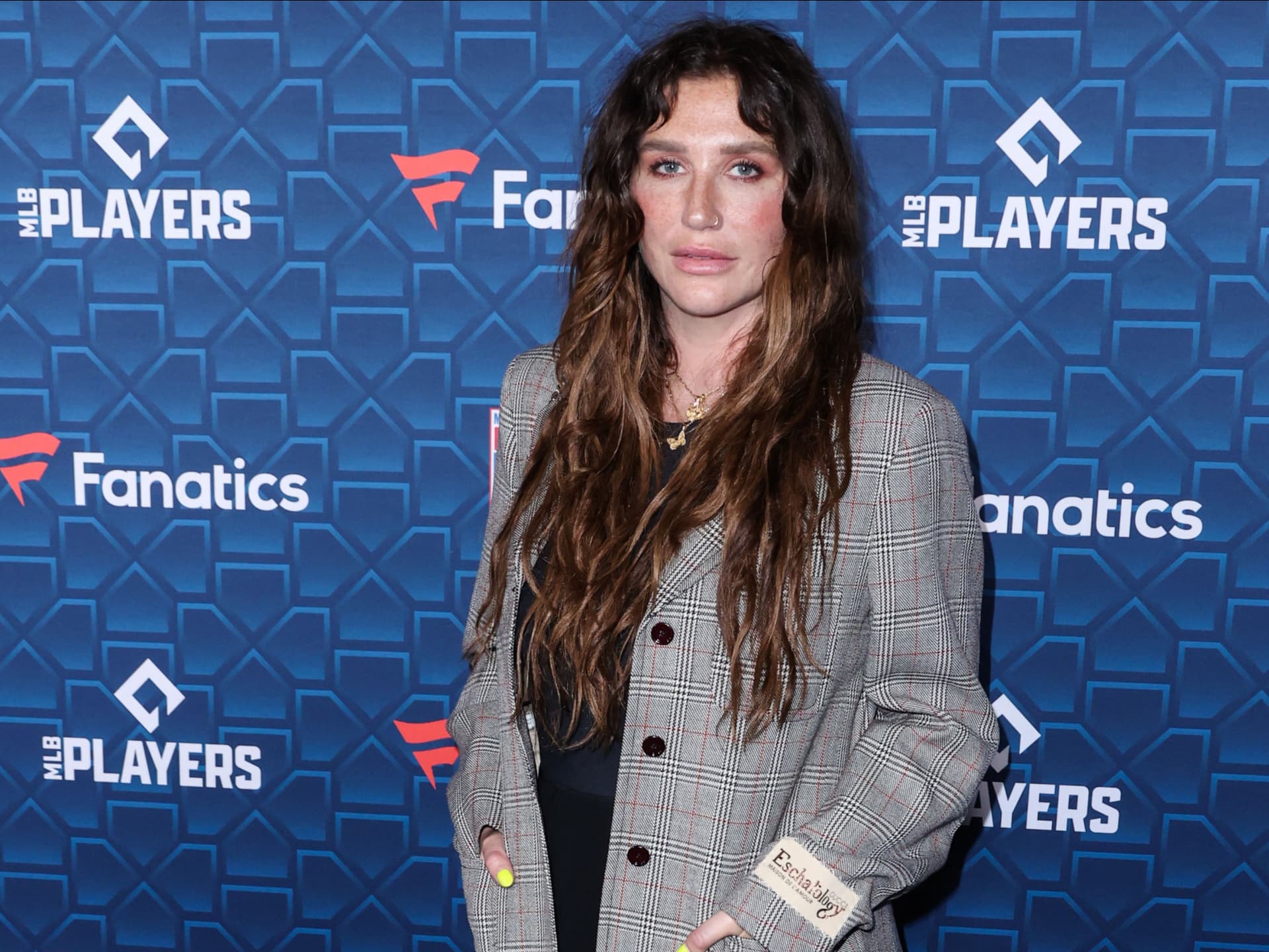 Kesha wäre im 'Januar fast gestorben', nachdem sie ihre Eizellen einfrieren ließ